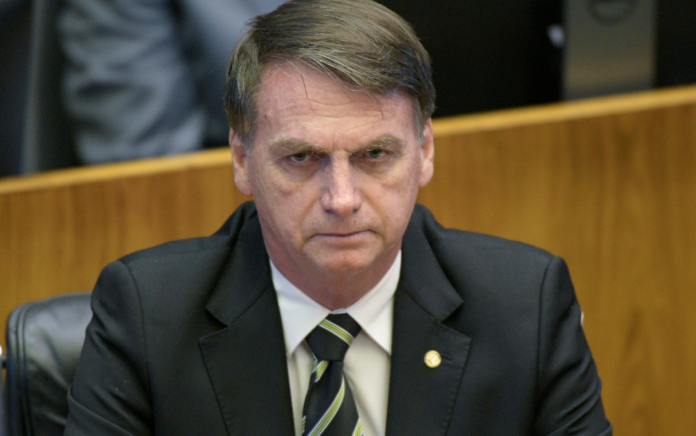 bolsonaro Presidente brasileiro cancelou viagem para receber o prêmio