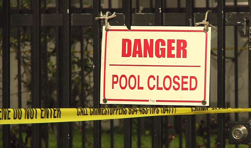 Dois meninos, de 5 e 6 anos, se afogaram e morreram em piscina na FL