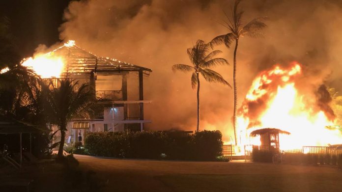 Incêndio destruiu parte do resort Foto Monroe County Sheriff's Office