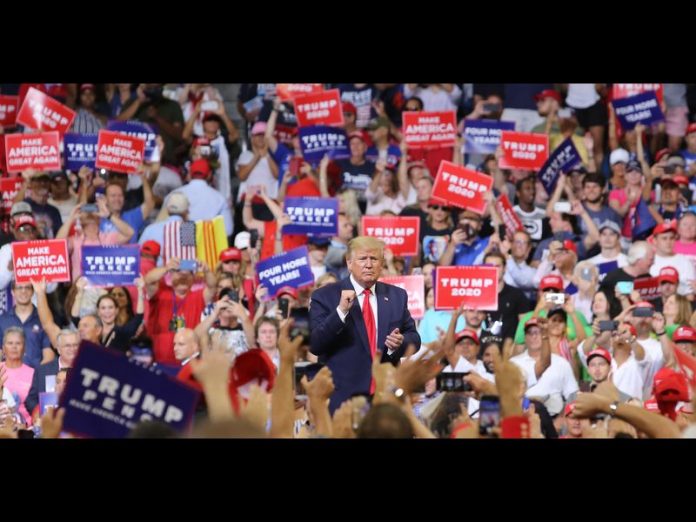 Trump lança campanha à reeleição em estádio lotado (Foto Stephen M. Dowell - Orlando Sentinel)