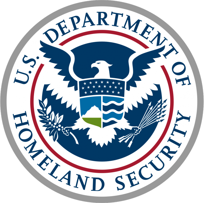 O documento intitulado “Notice of Removal” diz que os imigrantes estão sob vigilância