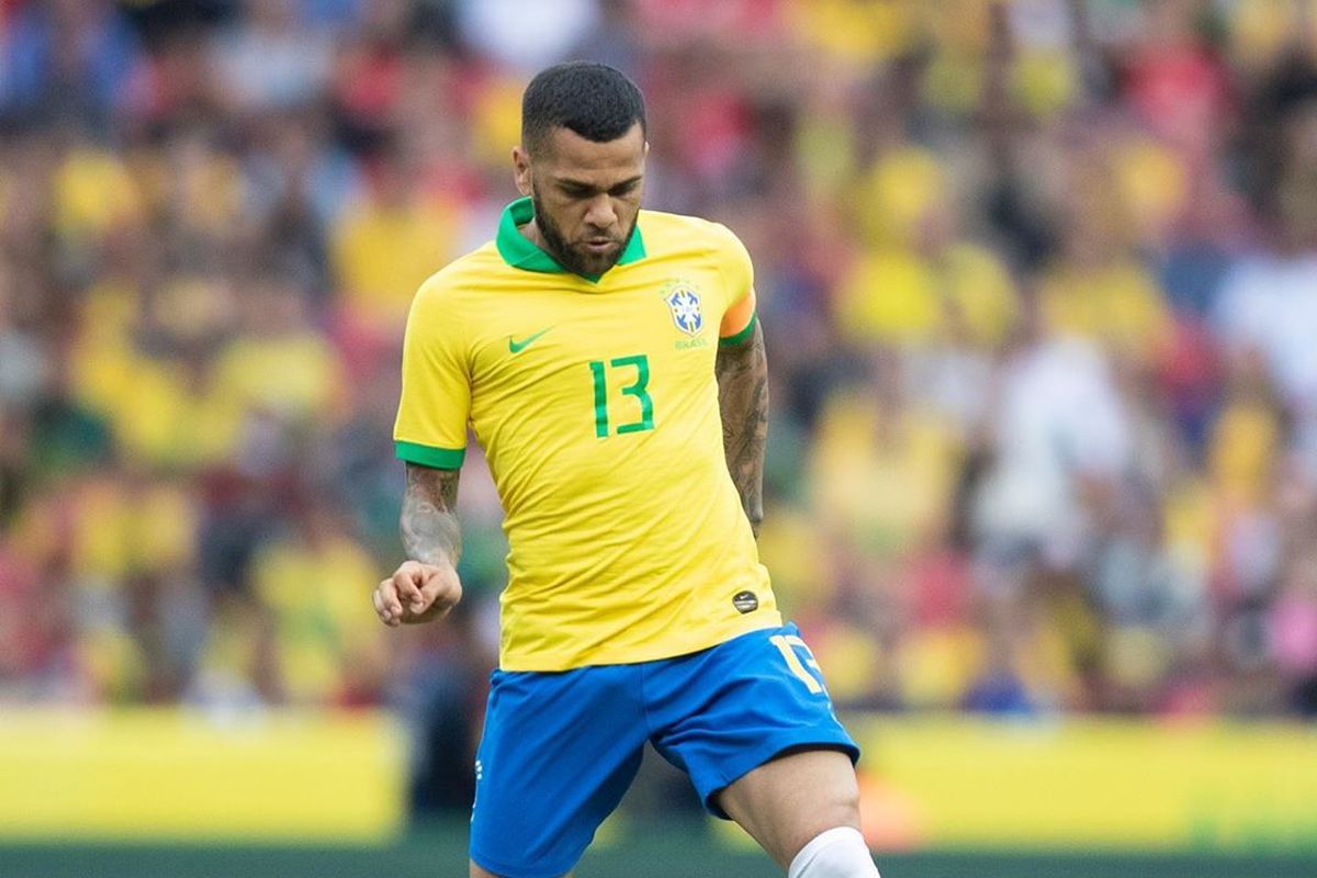 Daniel Alves, capitão da seleção, está esbanjando categoria e quer levantar o troféu da Copa América