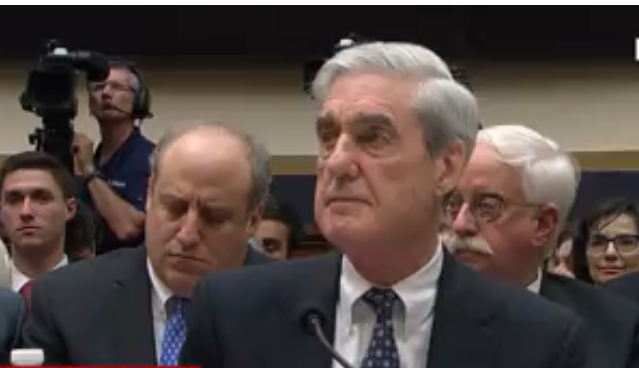 Mueller depões no Congresso sobre interferência russa nas eleições de 2016 (Foto de imagem da CNN)