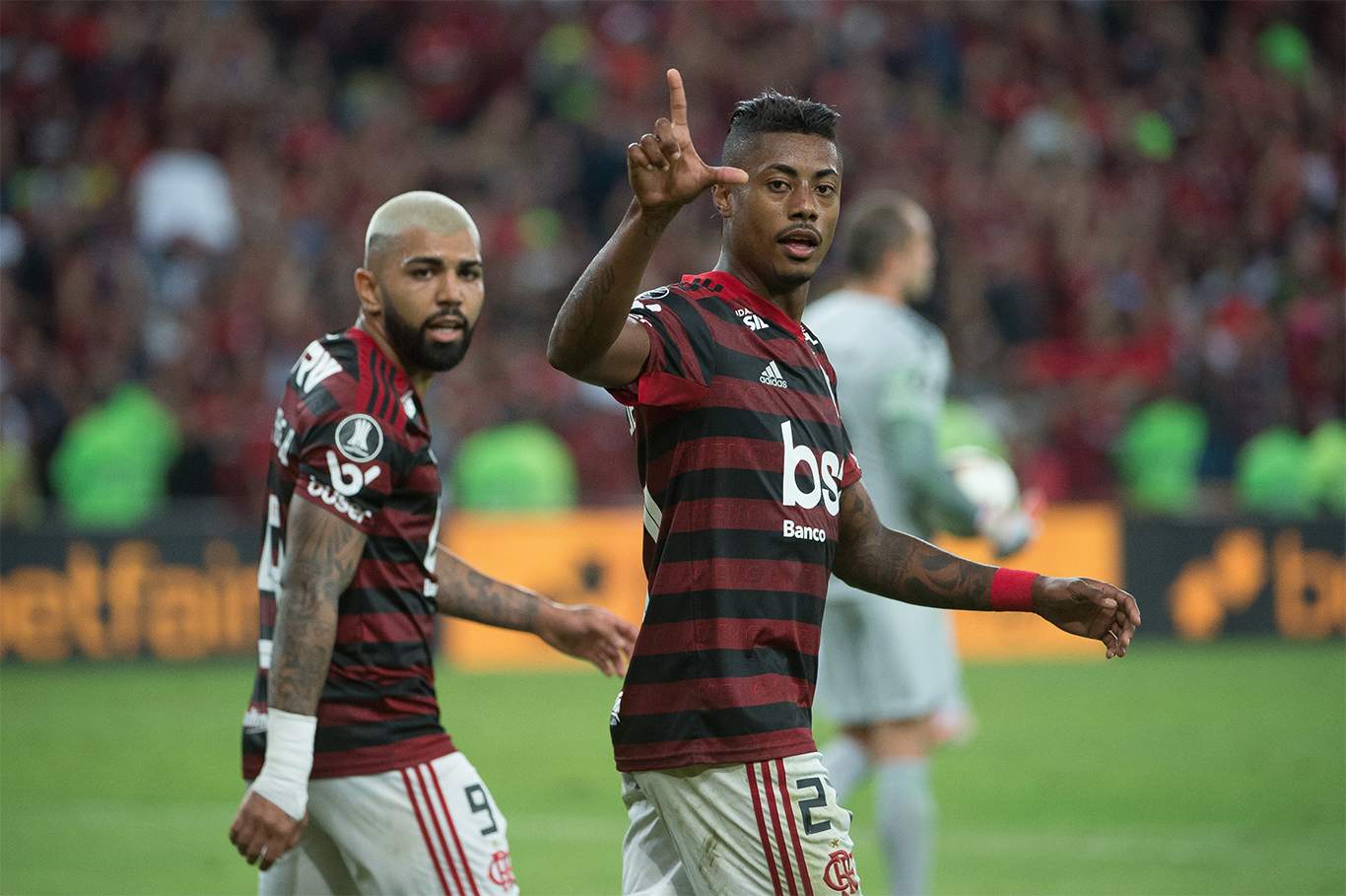 Bruno Henrique vem realizando uma excelente campanha (Foto: Alexandre Vidal & Marcelo Cortes/Flamengo)