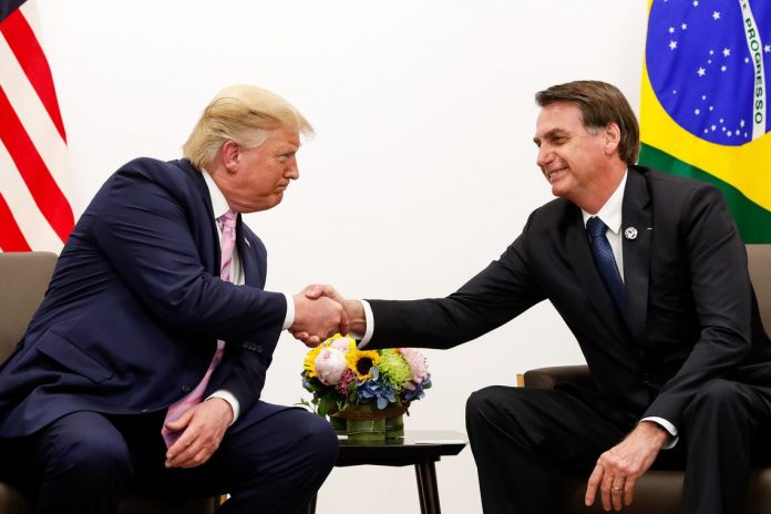 Trump e Bolsonaro em encontro do G20 no Japão em junho deste ano (Foto Alan Santos - Presidência da República)
