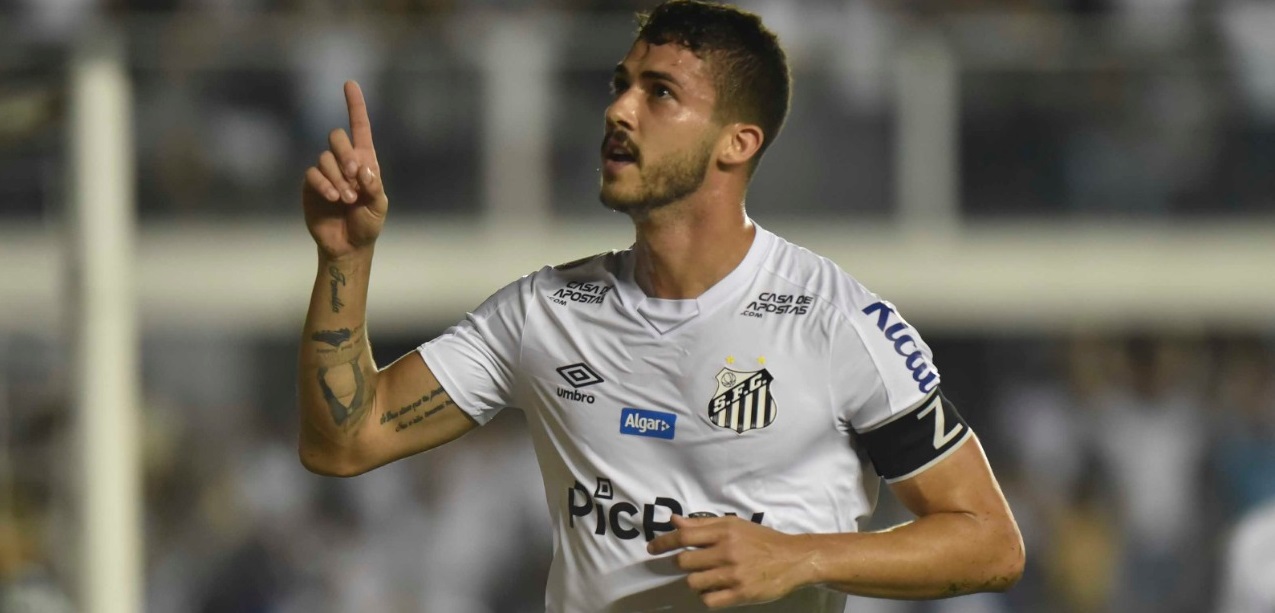 Gustavo Henrique abriu o caminho para vitória do Santos sobre o Palmeiras (Foto: Bruno Secco/Santos FC)