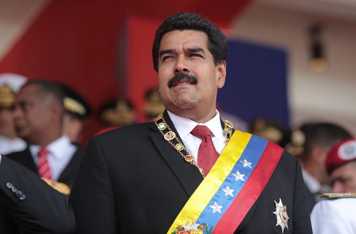 Maduro promete recursos aos governadores (Foto: Hugoshi)