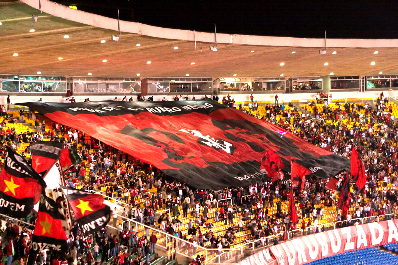 Torcida do Flamengo deve lotar Maracanã no dia 23 de outubro (Foto: Wikimedia Commons)
