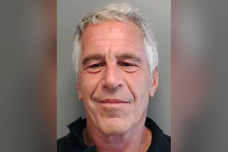 Jeffrey Epstein esperava julgamento por abuso sexual e prostituição de menores na Flórida