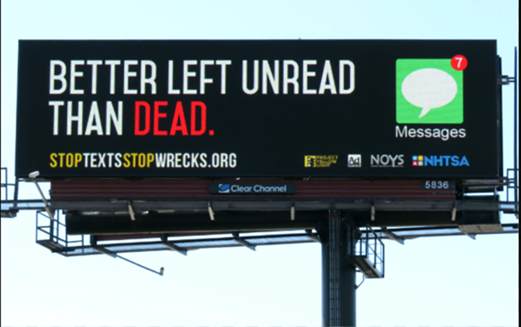 As campanhas de esclarecimento alertam sobre os riscos de enviar textos enquanto estiver dirigindo um veículo (Foto: Reprodução)