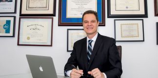 Alexandre Piquet, advogado de imigração do escritório Piquet Law Firm, localizado em Miami (Foto: Divulgação)