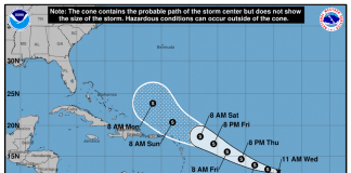 A Depressão Tropical pode se transformar em Tempestade Tropical Josephine na quarta-feira, disseram os meteorologistas (foto:captura de tela NHC)