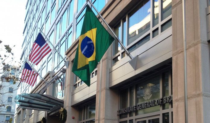 Os solicitantes de visto de Minas, deverão procurar a embaixada em Brasília, ou os consulados do Rio de Janeiro, São Paulo, Recife e Porto Alegre (foto: wikimedia)