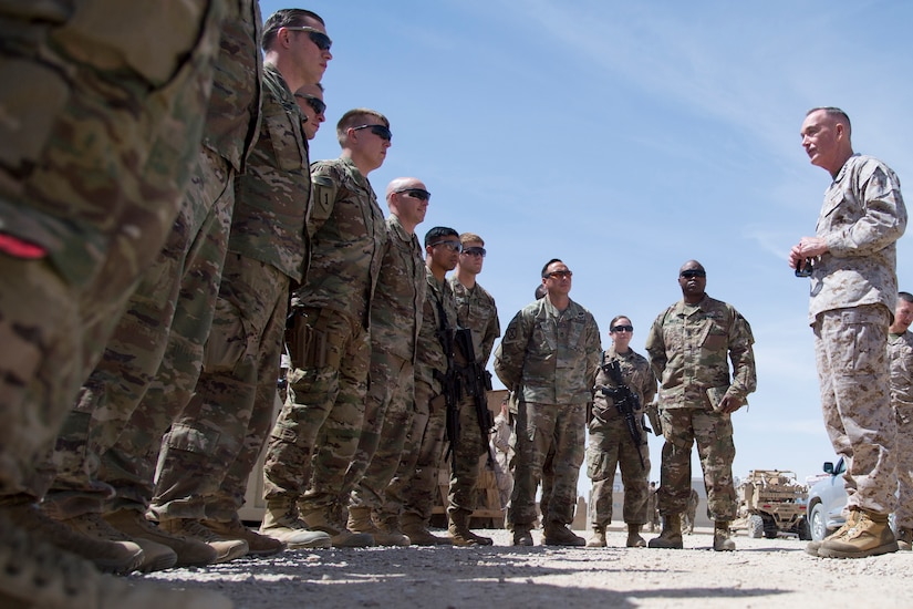 Os Estados Unidos têm cerca de 1,3 milhão de militares na ativa, mas não há dados sobre o número de transgêneros nas Forças Armadas.