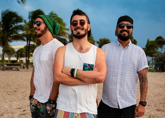 A banda se apresenta no idiomas inglês, espanhol e português (Foto: Banda Pratto) A banda se apresenta no idiomas inglês, espanhol e português (Foto: Banda Pratto)