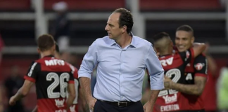 Rogério Ceni substitui Domenec Torrent no comando técnico do Flamengo e estreia com derrota