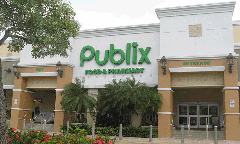 Até abril passado, o Publix não autorizava coberturas faciais pelos empregados do setor de delicatessen, carnes e frutos do mar (foto: wikimedia)