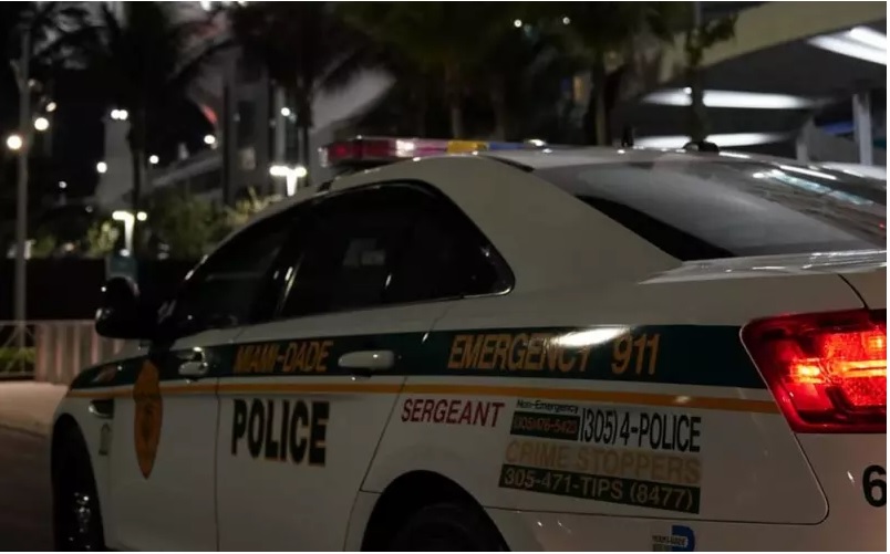 Em Little River Park, homens armados atiraram em pessoas perto de uma quadra de basquete (foto: Miami-Dade Police Office)