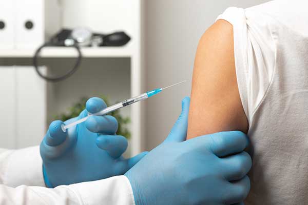 Para vacinar é preciso apresentar documento de identificação (foto: pixabay)