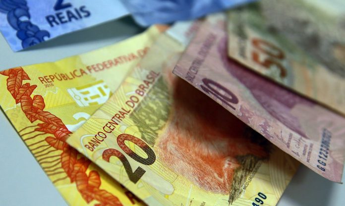 No mês passado, o indicador encerrou em R$ 5,198 trilhões, com alta de 2,75% em relação a janeiro (Foto: Marcello Casal Jr/Agência Brasil) No mês passado, o indicador encerrou em R$ 5,198 trilhões, com alta de 2,75% em relação a janeiro (Foto: Marcello Casal Jr/Agência Brasil)
