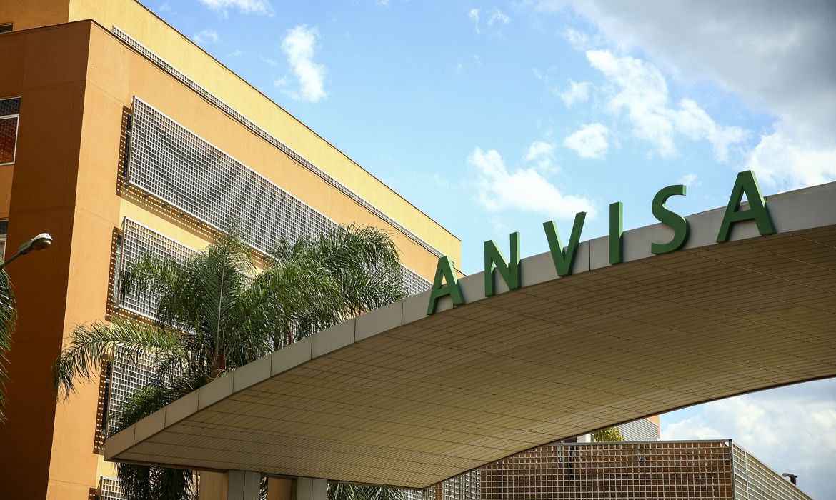 Fachada do edifício sede da Agência Nacional de Vigilância Sanitária (Foto: Marcelo Camargo/Agência Brasil)