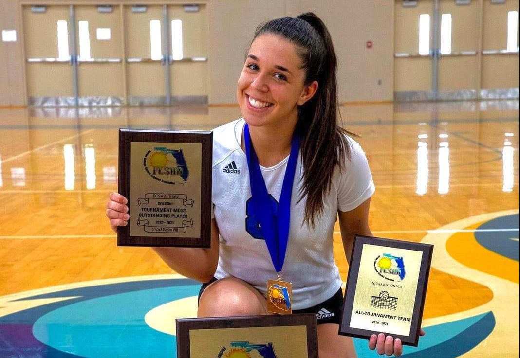 Paola-Pimentel é destaque do time de vôlei do Miami Dade College