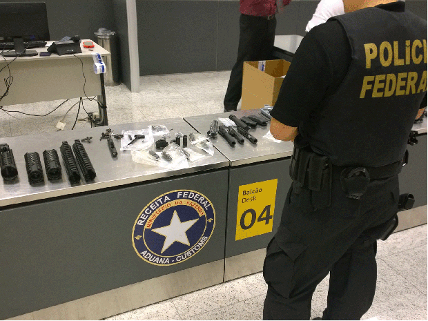 Materiais eram enviados das cidades de Kissimmee e Orlando, na Flórida, e Tucson, no Arizona (foto: Polícia Federal/Divulgação )
