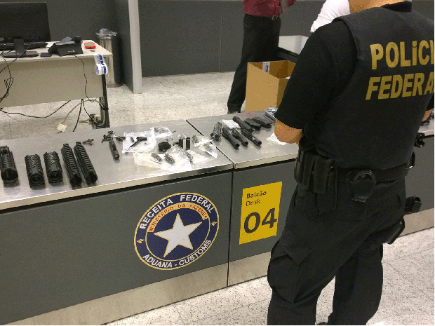 Materiais eram enviados das cidades de Kissimmee e Orlando, na Flórida, e Tucson, no Arizona (foto: Polícia Federal/Divulgação )