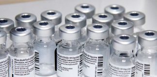 Mais vacinas da Pfizer chegaram ao Brasil (Foto: Reuters)