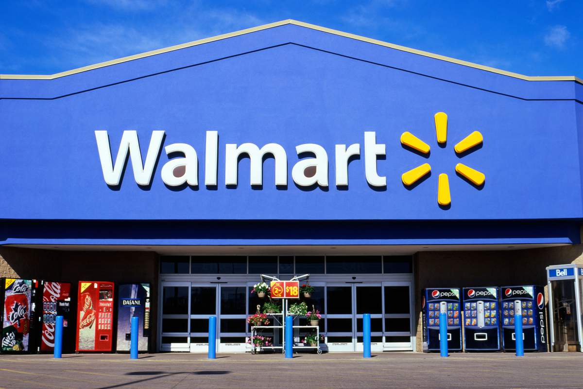 Walmart retomará horas de funcionamento cortadas durante a