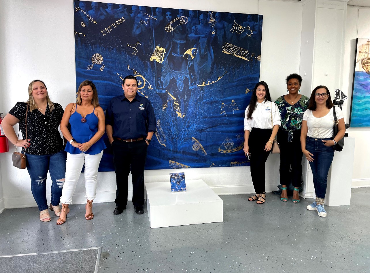 Alunos da Unigran USA aproveitaram a visita à Latin Art Core Gallery (Foto: Unigran USA/Divulgação)