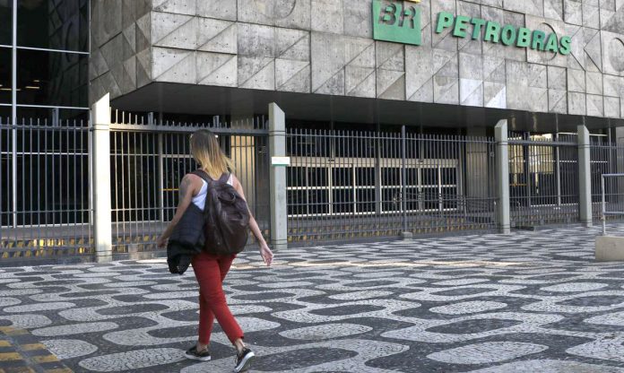 Além de antecipar o pagamento de dividendos, a emnpresa destacou a redução do endividamento (Foto: Fernando Frazão/Agência Brasil) Além de antecipar o pagamento de dividendos, a emnpresa destacou a redução do endividamento (Foto: Fernando Frazão/Agência Brasil)