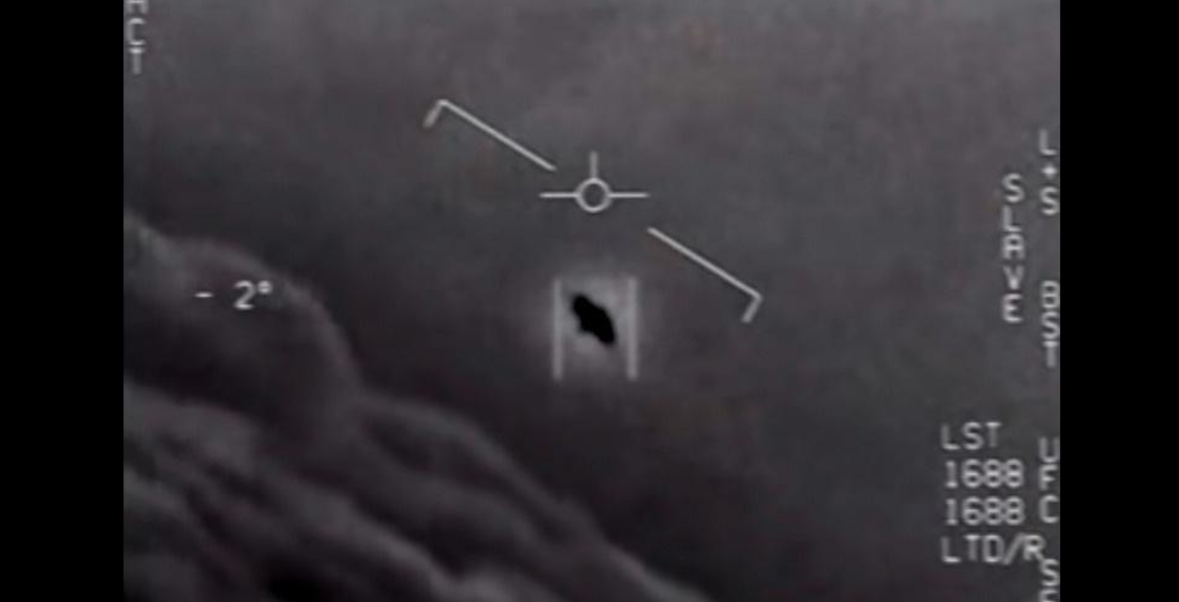 Captura de tela de um vídeo de "fenômenos aéreos não identificados" do Departamento de Defesa, feito em 28 de abril de 2020 (AFP/Handout)