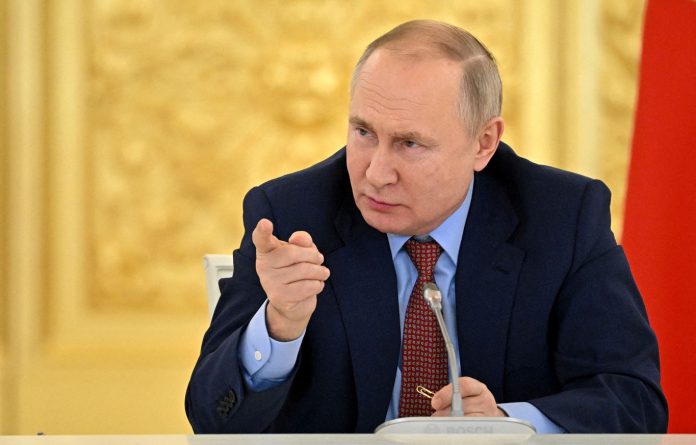 Presidente russo anuncia retaliações econômicas contra países que apoiam a Ucrânia (Foto: Sputnik/Via Reuters)