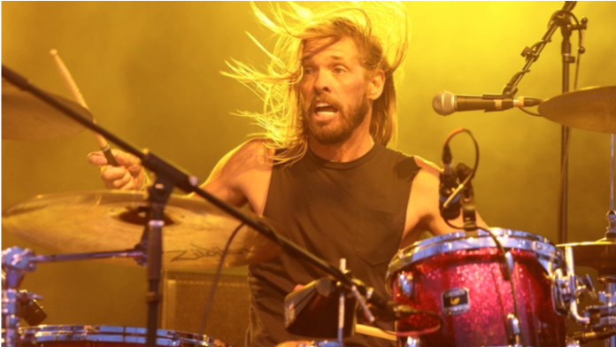 O baterista Taylor Hawkins, do Foo Fighters (foto: AP)