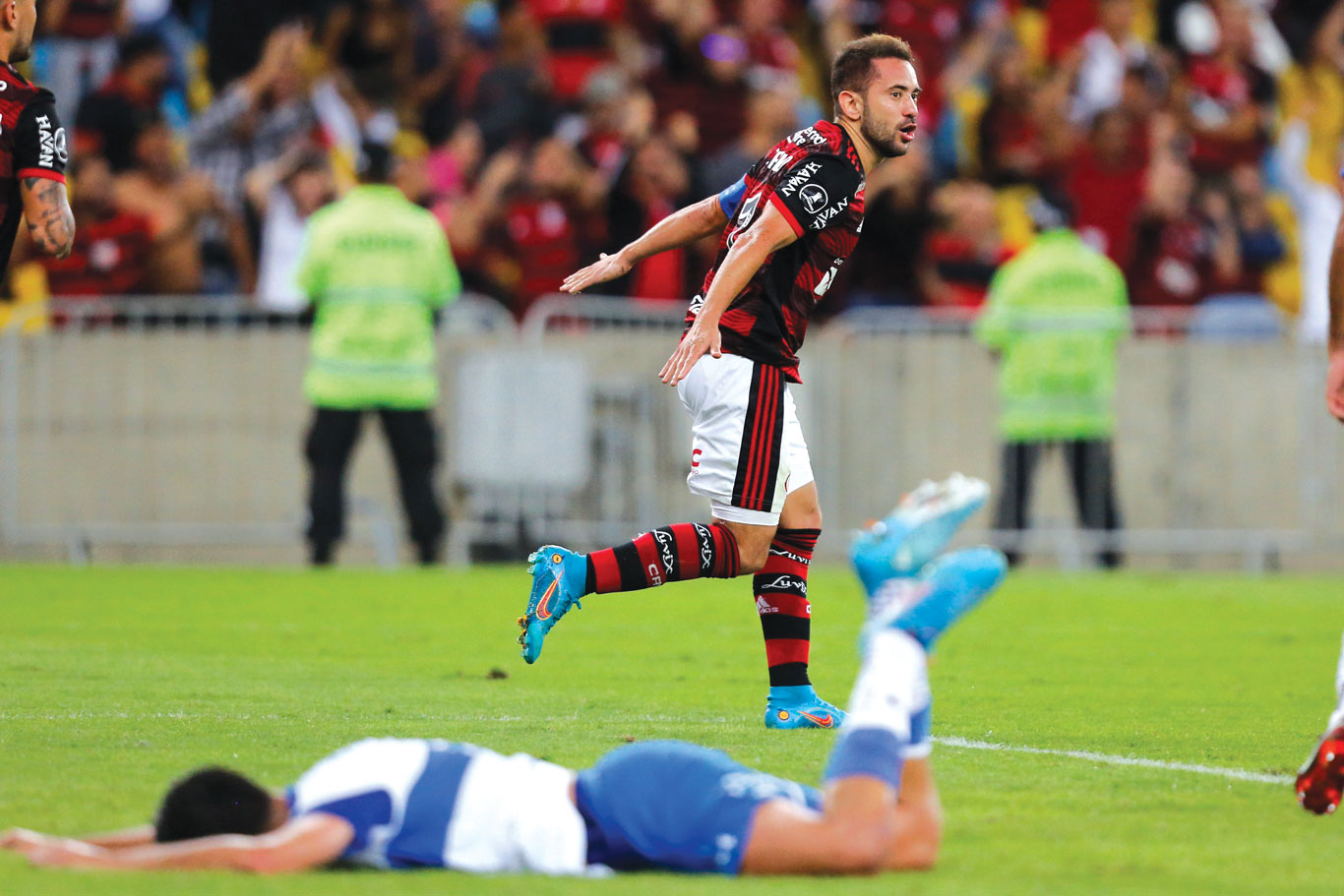 Everton Ribeiro assinalou um dos gols do Flamengo sobre o time chileno (Foto: Gilcan Souza/CRF)