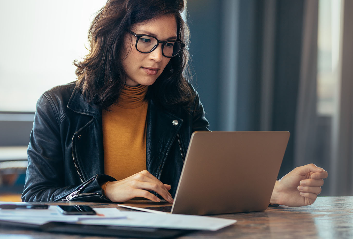 Profissionais femininas do mercado tech vão falar sobre suas experiências em webinar (Foto: Uninter)