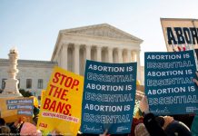 A situação de Jane ocorre em meio a mudanças sísmicas em todo o país na batalha pelos direitos das mulheres ao aborto (Foto: aclu.org)