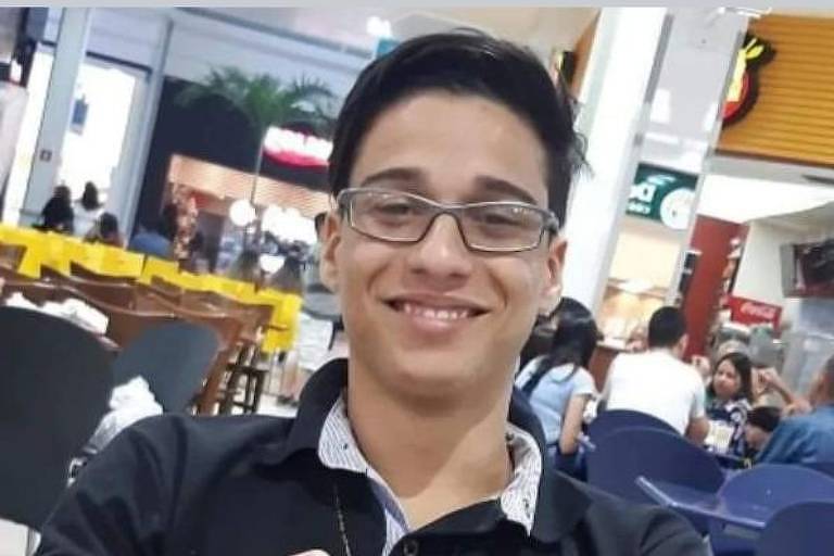 Legenda: Ayron Henrickson, de 21 anos, morreu durante travessia da fronteira do México com os EUA Foto: Reprodução/Redes sociais