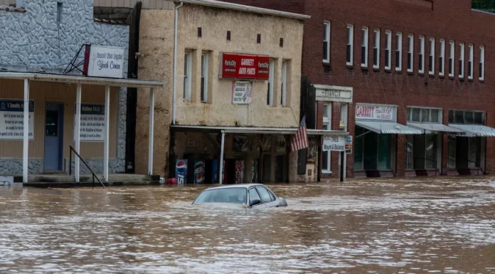 Fortes chuvas inundaram áreas no leste do estado (foto: USA Today via Reuters)