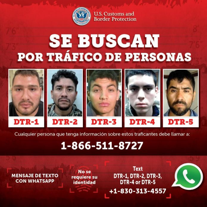 Imagens dos cinco suspeitos foram colocadas em cartazes, panfletos e outdoors em áreas muito movimentadas. No México, eles são colocados em boletins, outdoors e cartazes nas ruas da cidade (Imagem: cbp.gov)