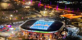 O Catar divulgou o Estádio 974 como inovador para a sustentabilidade de megaeventos (Reprodução TV)