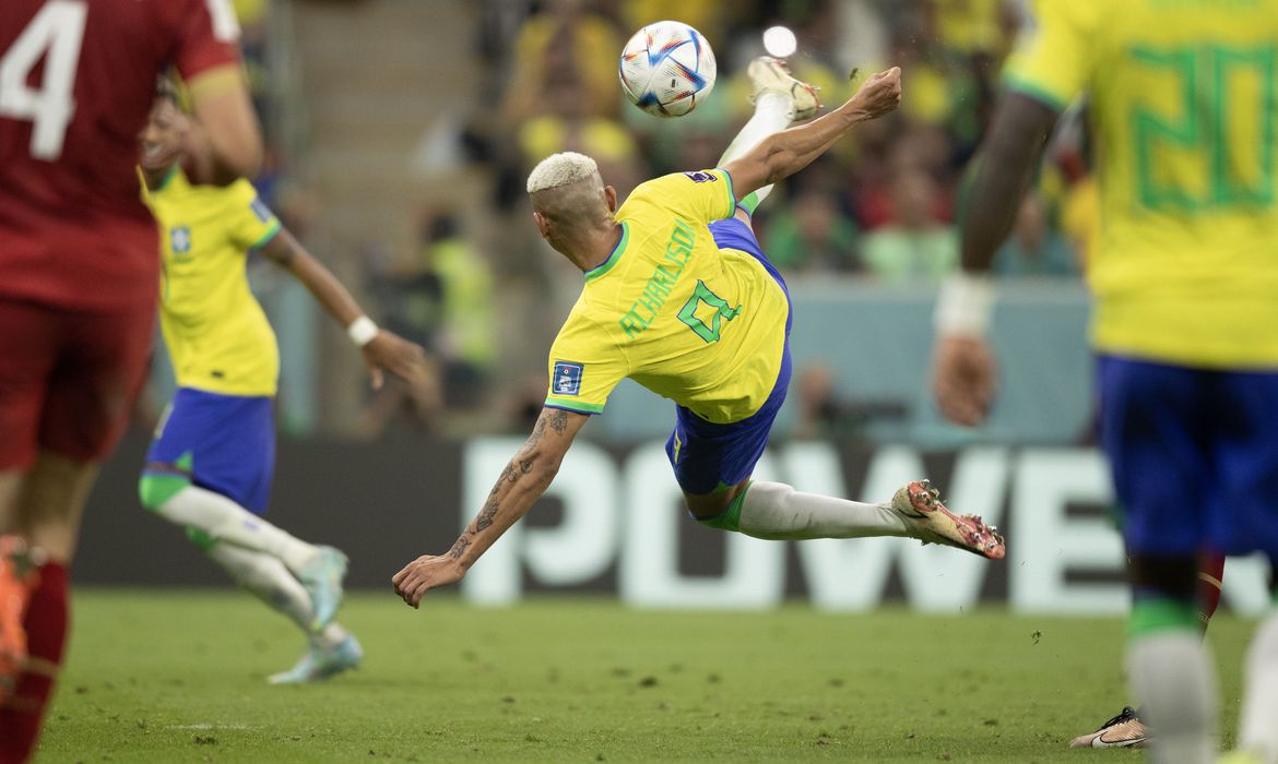 Richarlison, autor do gol mais bonito da Copa 2022, agradeceu quem
