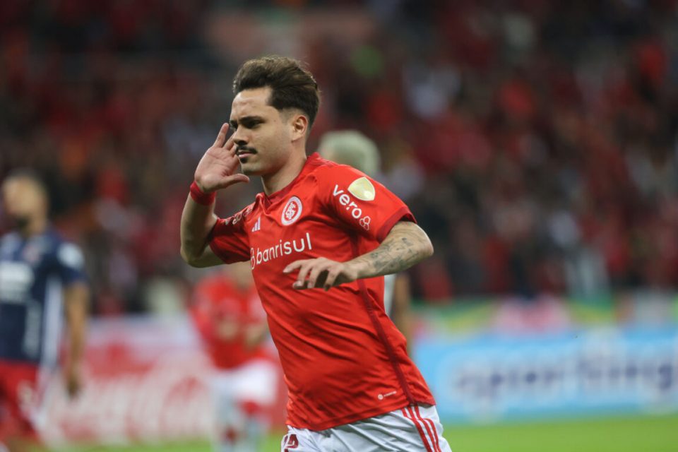 Pablo Maia: golaço e Craque do Jogo - SPFC