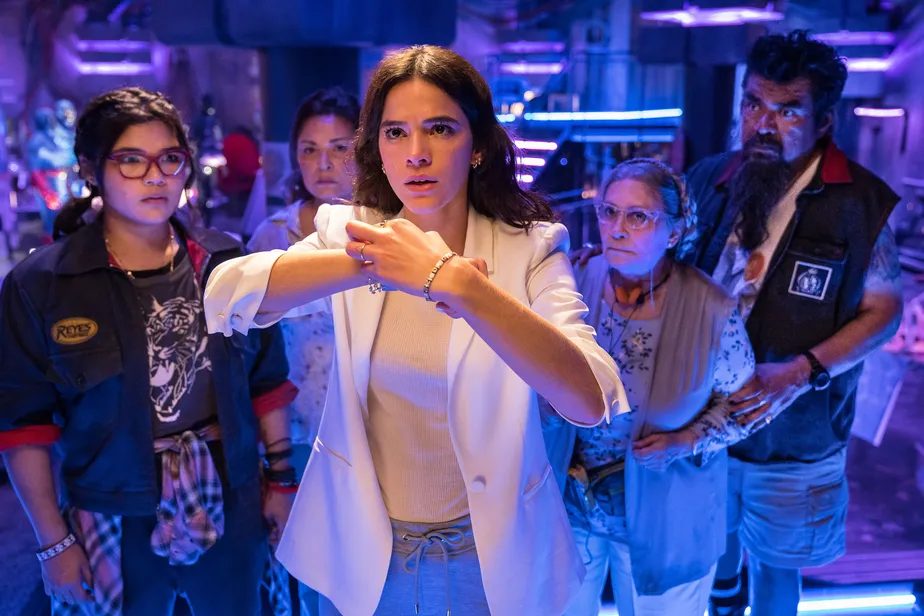 Bruna Marquezine está muito bem em filme de Hollywood (Foto: Divulgação)