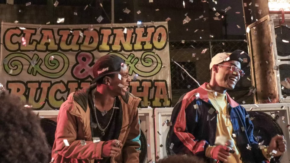 Rapper Emicida é o primeiro artista brasileiro a fazer show no