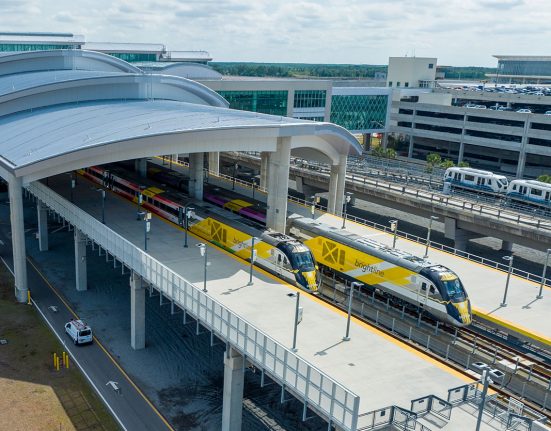 Para famílias de baixa renda, a ausência de uma alternativa eficiente de mobilidade urbana aumenta os custos com ônibus, combustíveis, estacionamentos e serviços de transporte por aplicativo