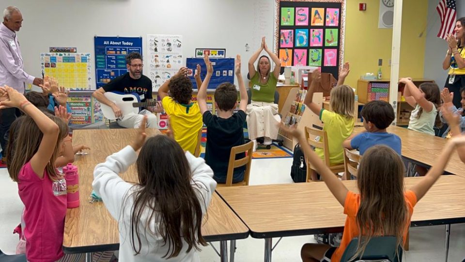 Escola de Weston (FL) lança programa de português para crianças de 6 a 12  anos - AcheiUSA