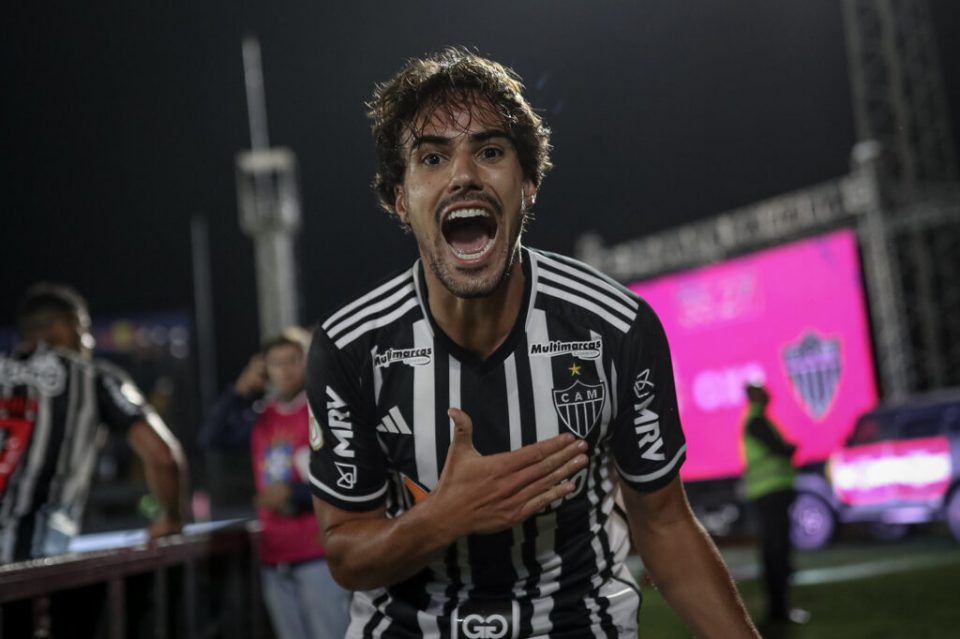 Igor Gomes celebra o segundo gol do Galo em Bragança Paulista (Foto: Assessoria de Comunicação do Atlético-MG)