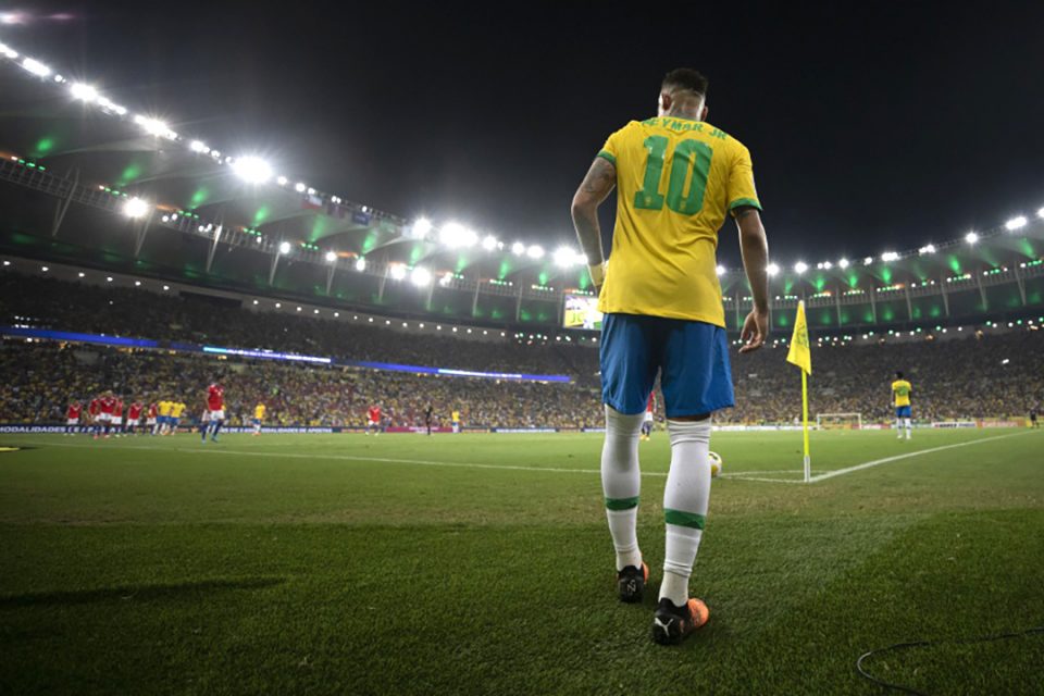 Neymar teve uma forte lesão no joelho e desfalcará a Seleção Brasileira para os próximos compromissos (Foto: Lucas Figueiredo/CBF)